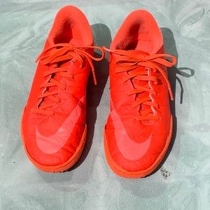 Nike Kids Indoor Cleats in Bright Orange